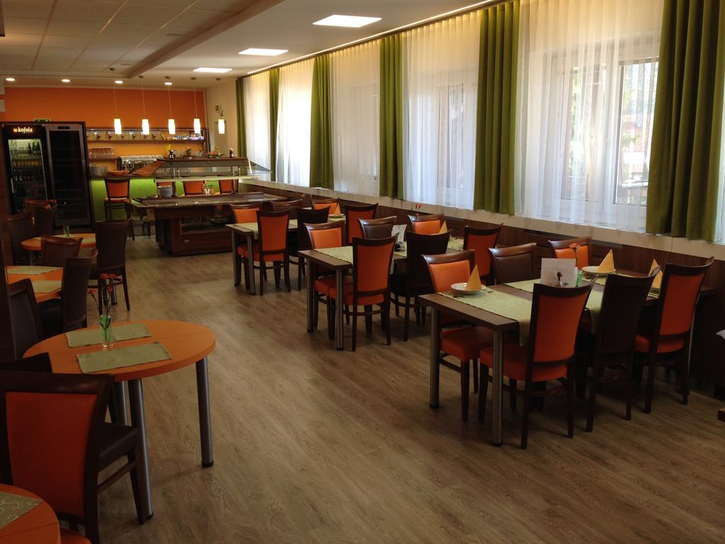 Hotel Odra Ostravice Extérieur photo